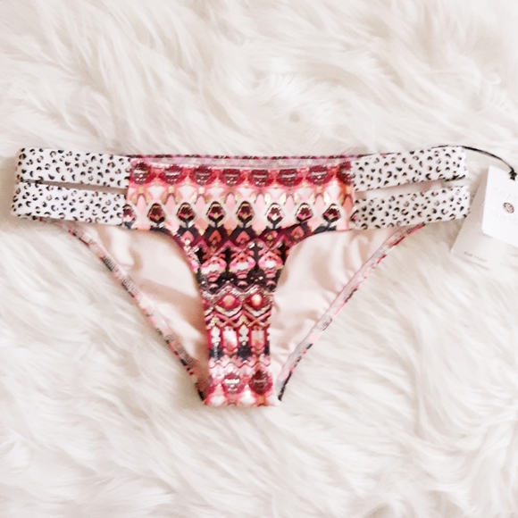Shade & Shore Other - NWT Hiphugger Bikini Bottom